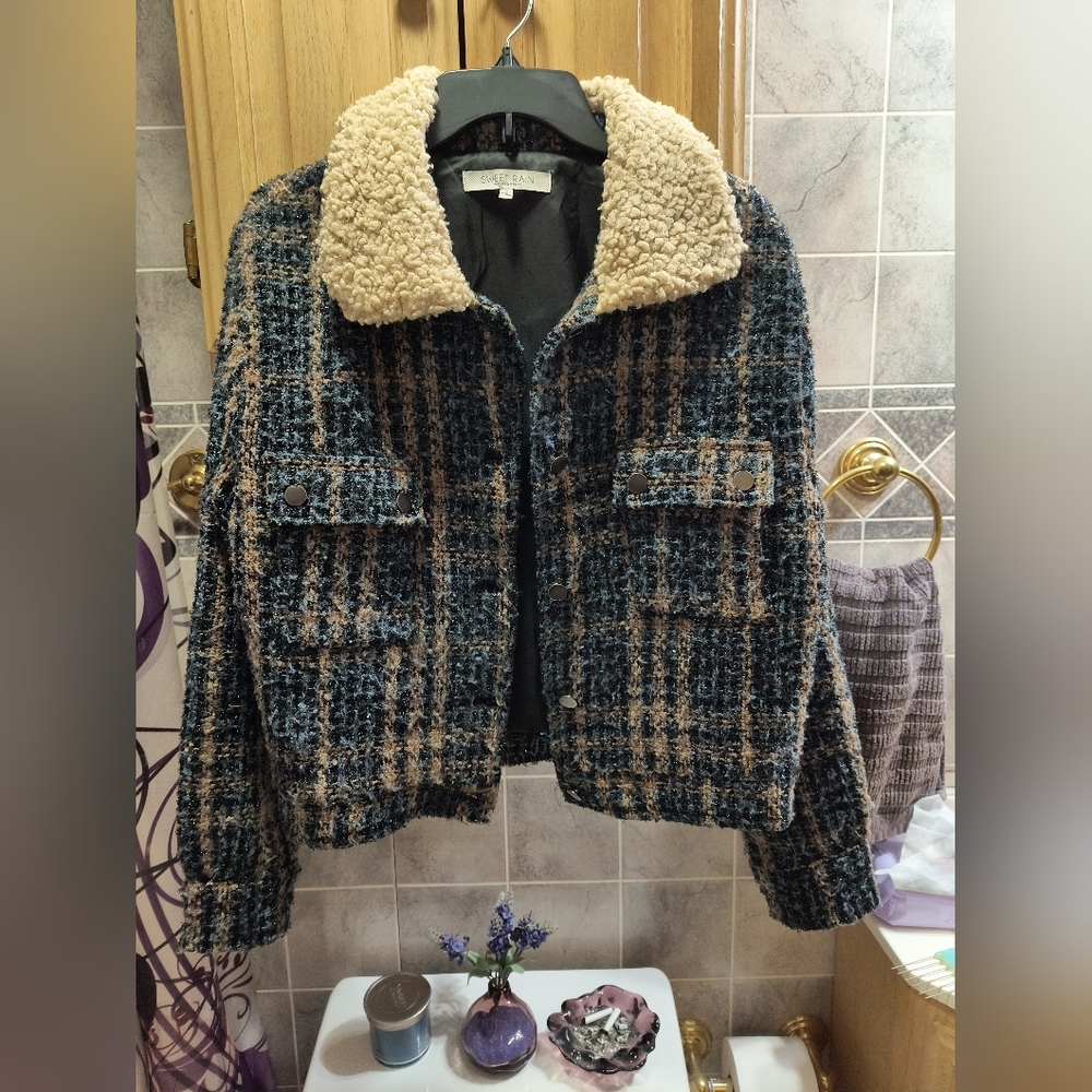 Unique Jacket - image 2